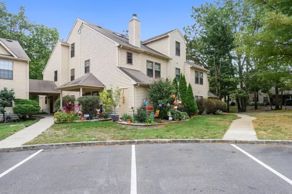 704 Begonia Court, Jackson, NJ 08527