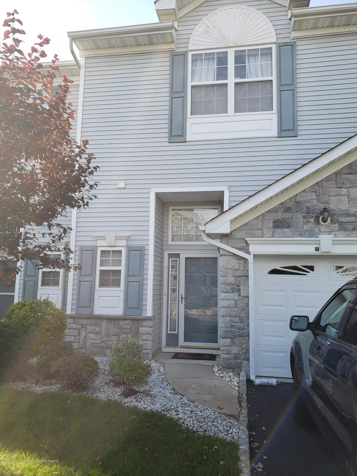 Laurence Harbor, NJ 08879,2 Chimney Court