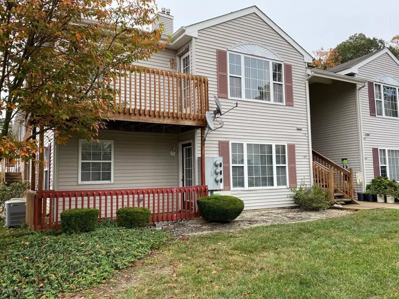 169 Harlequin Glade, Bayville, NJ 08721