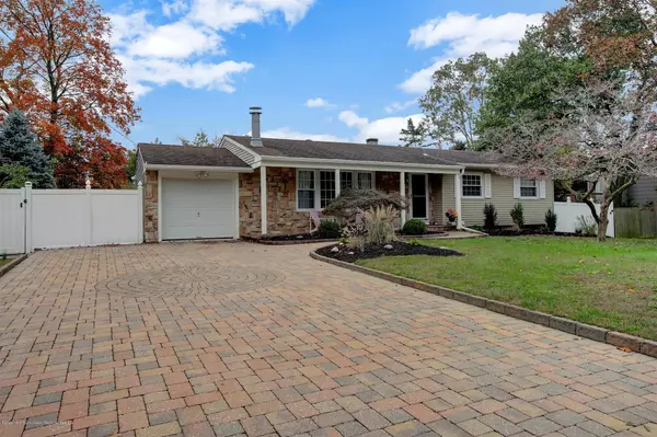 1065 Fairview Drive, Toms River, NJ 08753