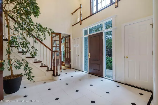 Fair Haven, NJ 07704,326 Dartmouth Avenue