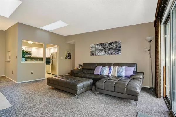 Hamilton, NJ 08619,40 Juniper Way