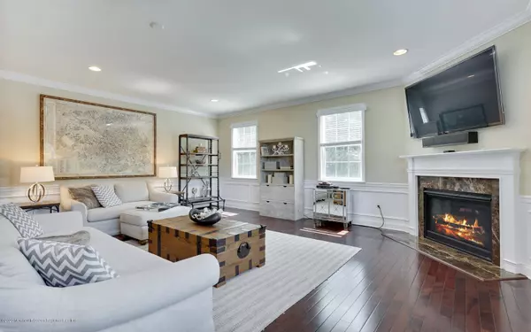 Atlantic Highlands, NJ 07716,21 Papa Court