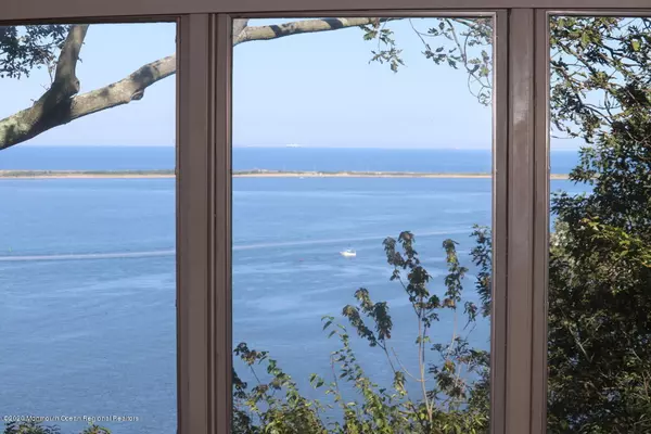 Atlantic Highlands, NJ 07716,1 Hillside Road