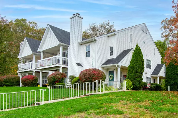 4 Juneau Court, Tinton Falls, NJ 07712