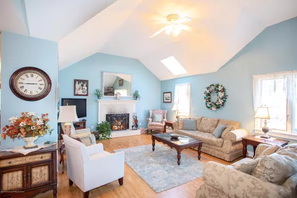 Wall, NJ 07719,2123 Allenwood Road