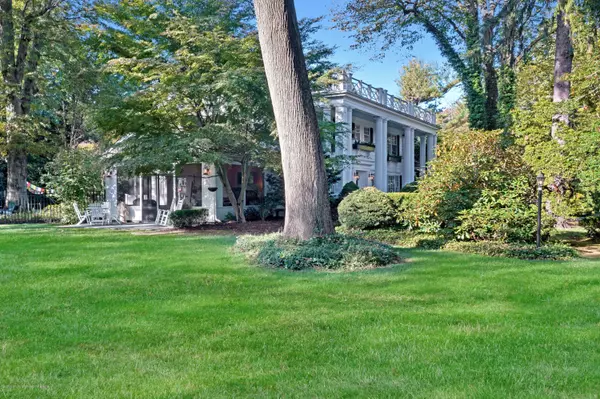 Rumson, NJ 07760,8 S Rohallion Drive