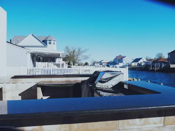 Lanoka Harbor, NJ 08734,813 Bowsprit Point