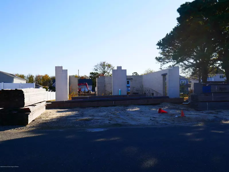 813 Bowsprit Point, Lanoka Harbor, NJ 08734