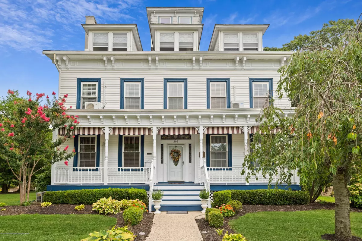 Keyport, NJ 07735,205 Main Street