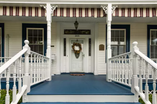 Keyport, NJ 07735,205 Main Street