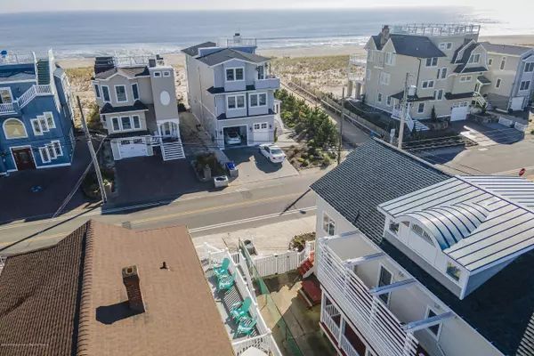 Long Beach Twp, NJ 08008,5608 Ocean Boulevard #3