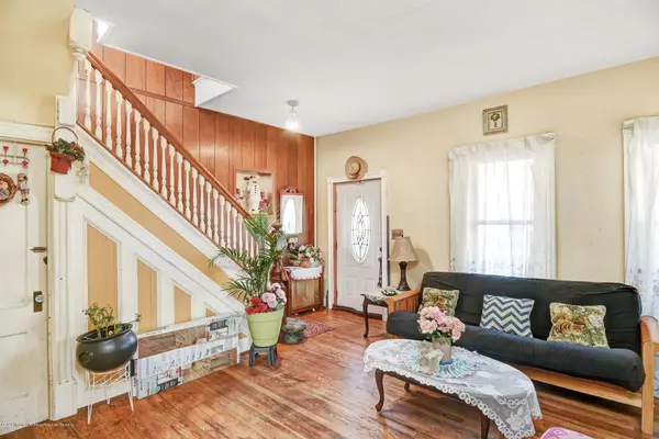 South Amboy, NJ 08879,257 Henry Street