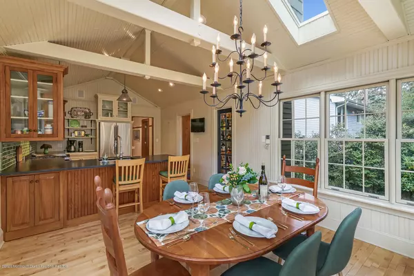 Rumson, NJ 07760,47 Center Street