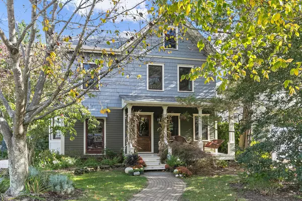 47 Center Street, Rumson, NJ 07760