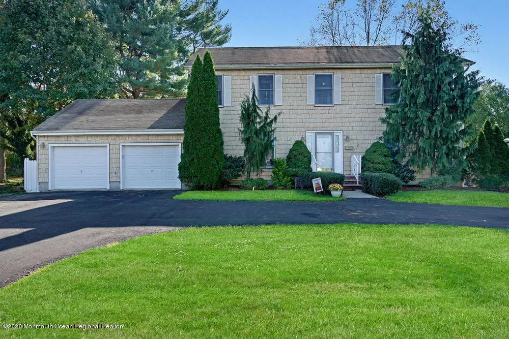 East Brunswick, NJ 08816,315 Rues Lane