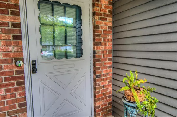 Marlboro, NJ 07746,42 Suffolk Way