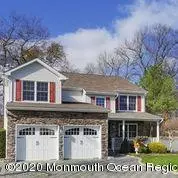 19 Madison Drive, Helmetta, NJ 08828