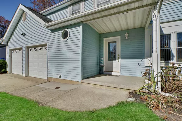 Lanoka Harbor, NJ 08734,100 Foxhollow Drive