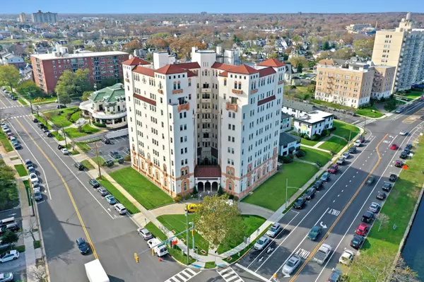 400 Deal Lake Drive #5D, Asbury Park, NJ 07712