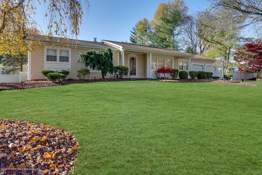 8 Memorial Road, Marlboro, NJ 07746