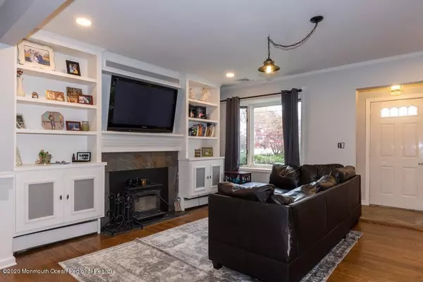 Fair Haven, NJ 07704,13 Poplar Avenue