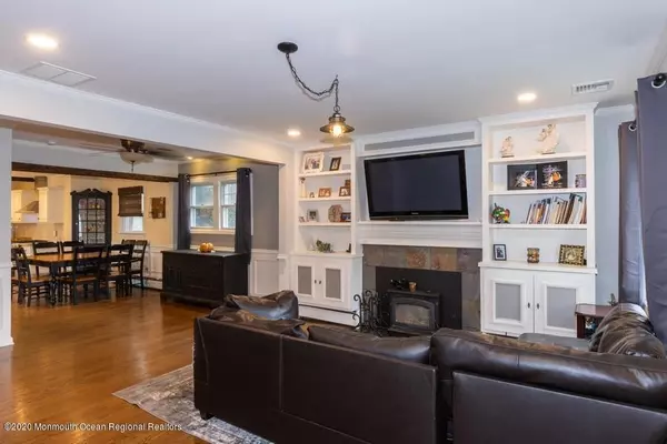 Fair Haven, NJ 07704,13 Poplar Avenue