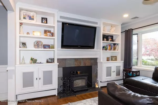 Fair Haven, NJ 07704,13 Poplar Avenue