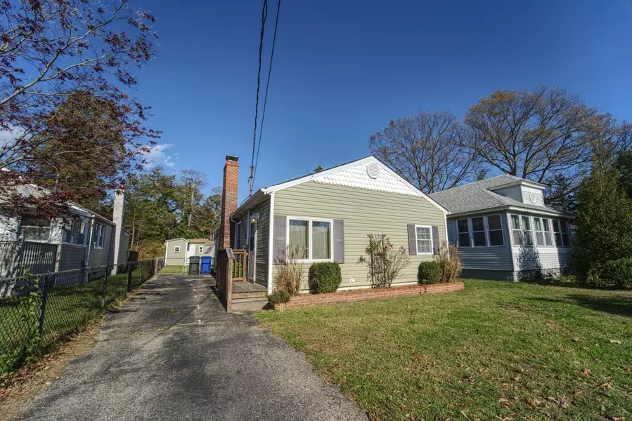 707 Mckinley Avenue, Toms River, NJ 08753