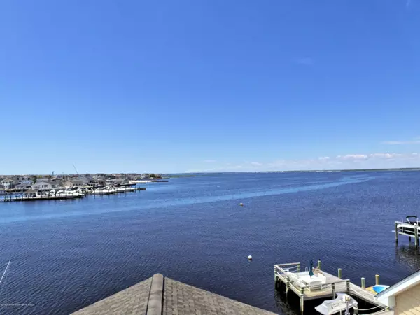 Lavallette, NJ 08735,213 Sailfish Way