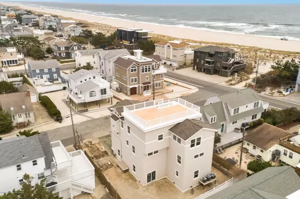 Long Beach Twp, NJ 08008,28 E 35th Street