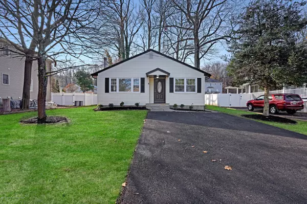 Atlantic Highlands, NJ 07716,8 Powell Avenue