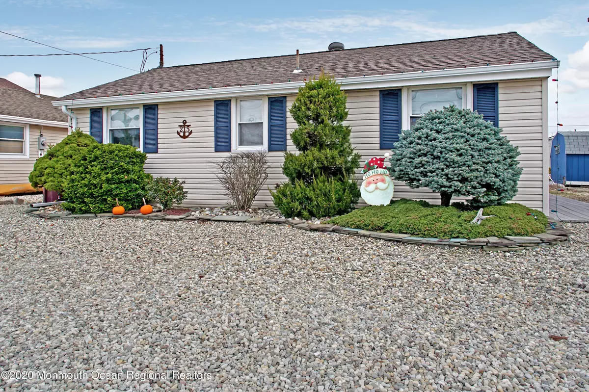 Bayville, NJ 08721,215 Cedar Drive