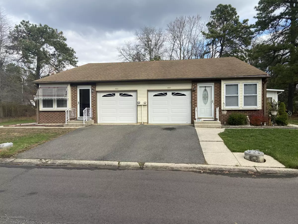 Whiting, NJ 08759,30 Canton Drive #51