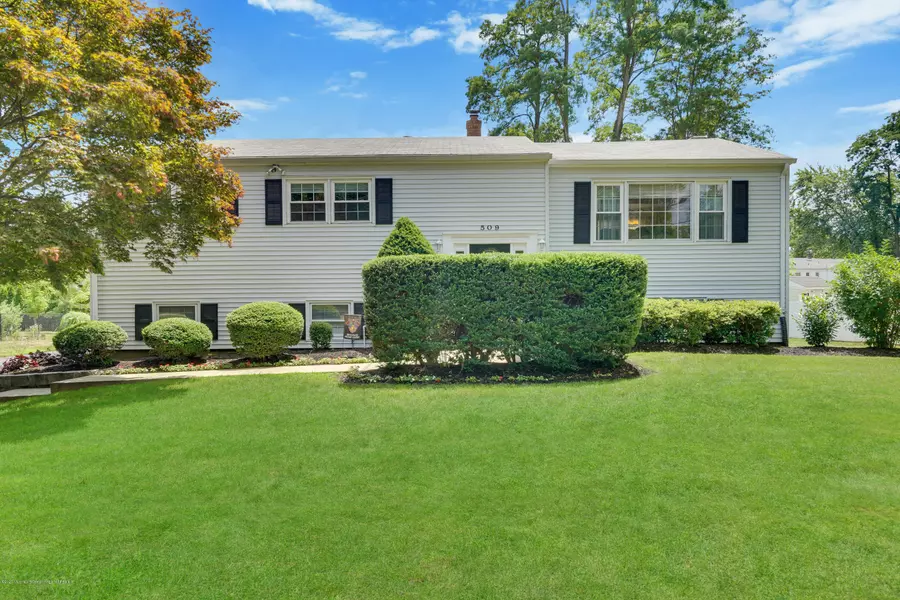 509 Newman Springs Road, Lincroft, NJ 07738