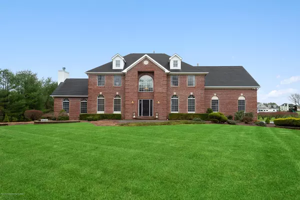 Monroe, NJ 08831,12 Whitehouse Way