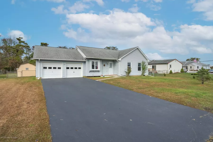 838 E Hickory Drive, Lanoka Harbor, NJ 08734