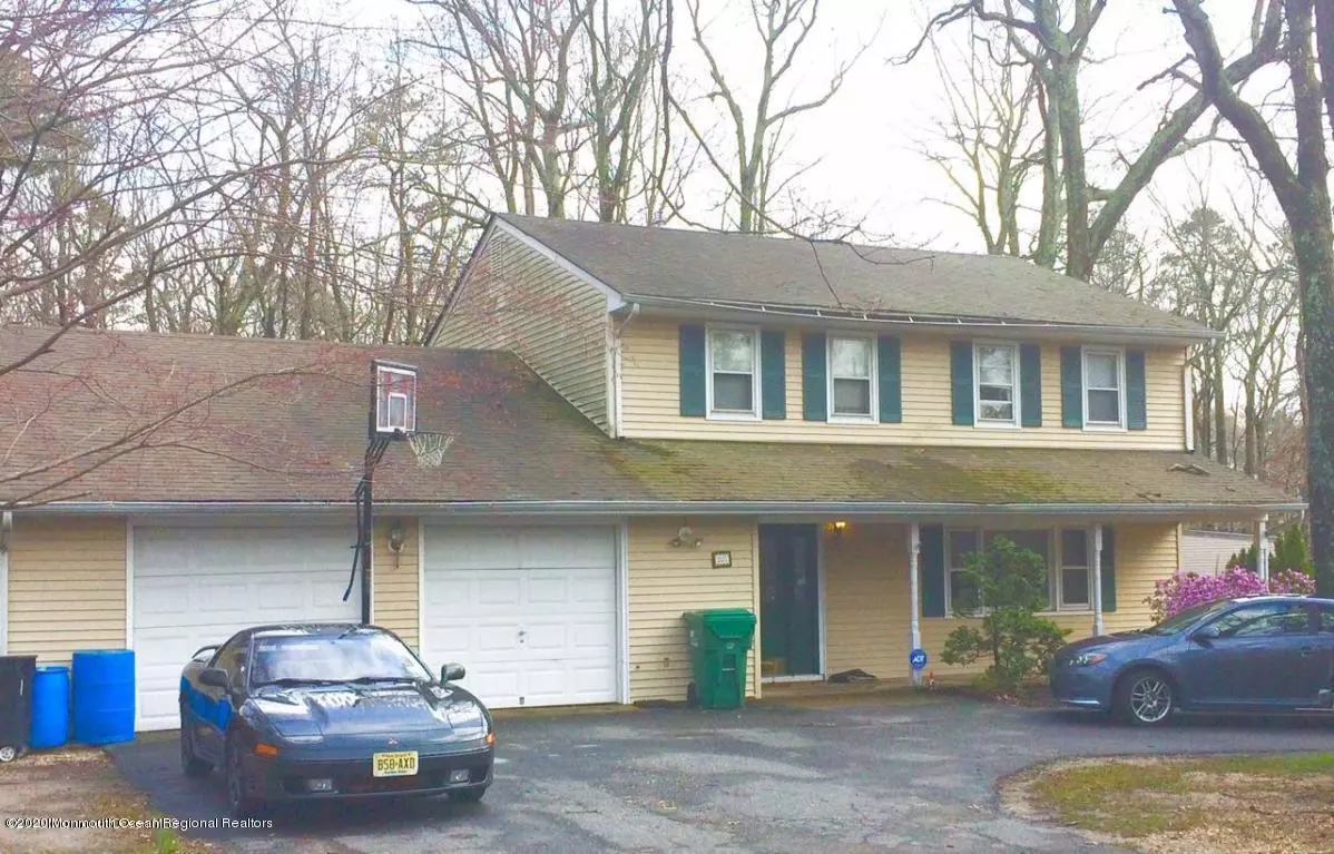 Jackson, NJ 08527,207 N Hope Chapel Road