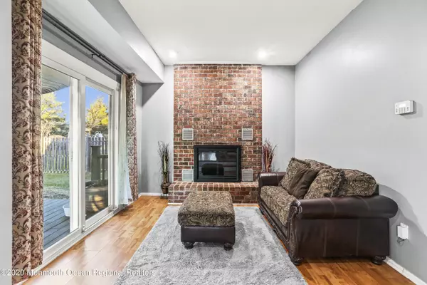 Dayton, NJ 08810,31 Wetherhill Way