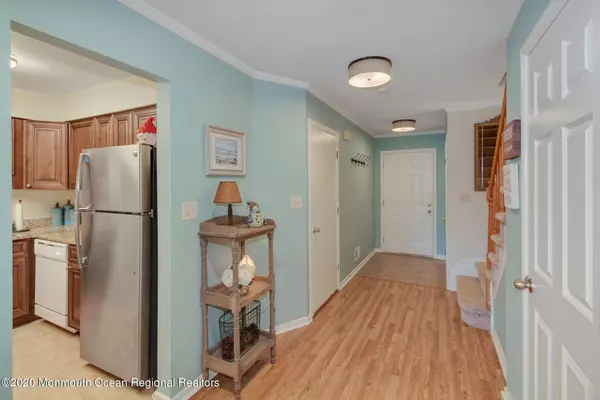 Eatontown, NJ 07724,11 Holly Drive