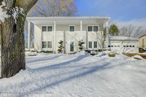 32 Georgian Bay Drive, Morganville, NJ 07751