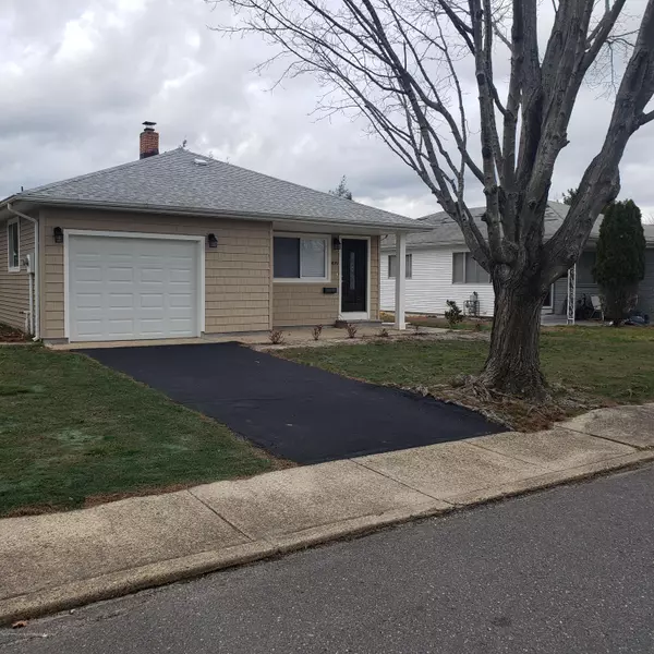 499 Saint Thomas Drive, Toms River, NJ 08757