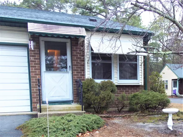 Whiting, NJ 08759,12 Maplewood Drive #B