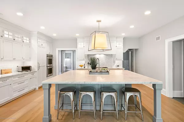 Monmouth Beach, NJ 07750,36 River Avenue