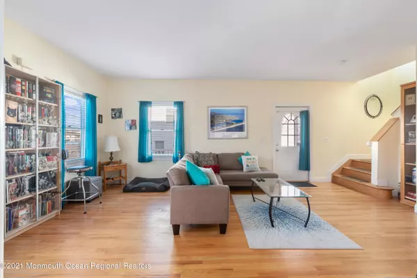 Highlands, NJ 07732,69 Snug Harbor Avenue