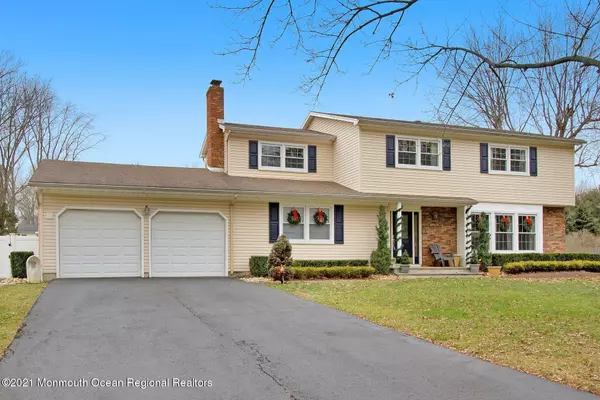 112 Sherwood Drive, Freehold, NJ 07728