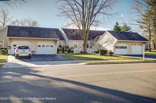 165 Cours De Clemenceau #1000, Farmingdale, NJ 07727