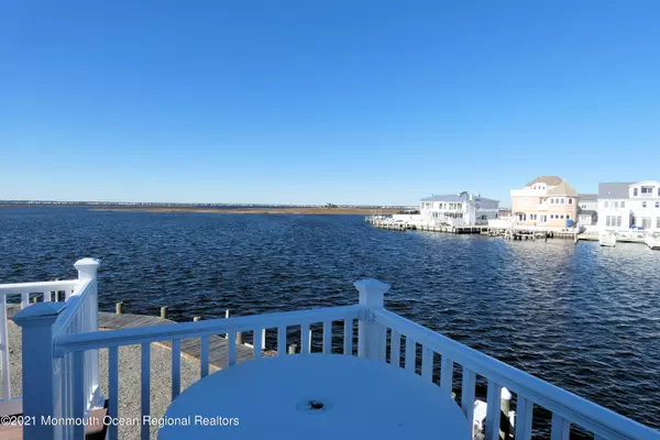 Lavallette, NJ 08735,346 W Bayview Drive