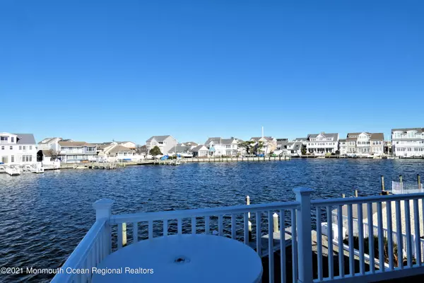 Lavallette, NJ 08735,346 W Bayview Drive