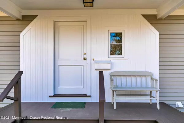 Fair Haven, NJ 07704,60 Brookside Farm Road